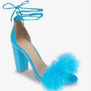 BCBGeneration Women’s Biny Block Heeled Sandals Feathers Electric Blue Size 6.5